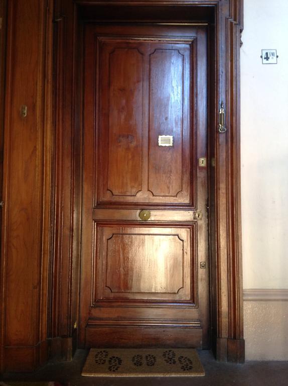 شقة Cocon Au Pied De La Croix Rousse ليون الغرفة الصورة